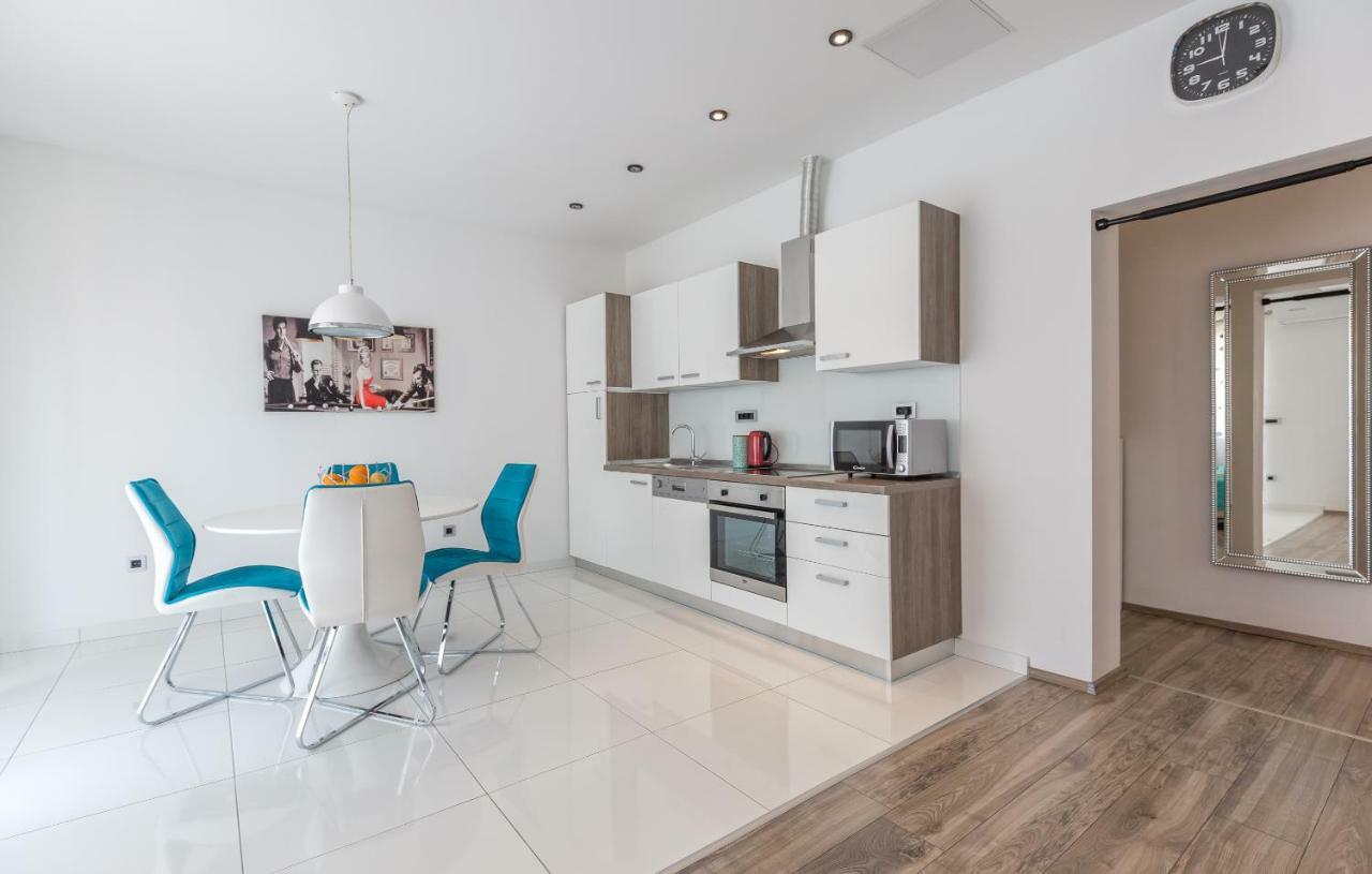 Apartments Klara Makarska Kültér fotó